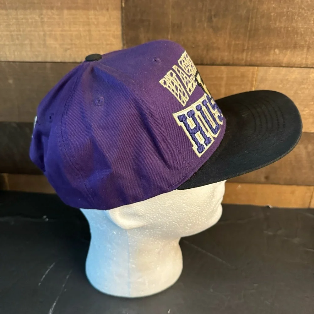 Washington Huskies Purple And Black‎ Strapback Hat Y2K Top Of The World